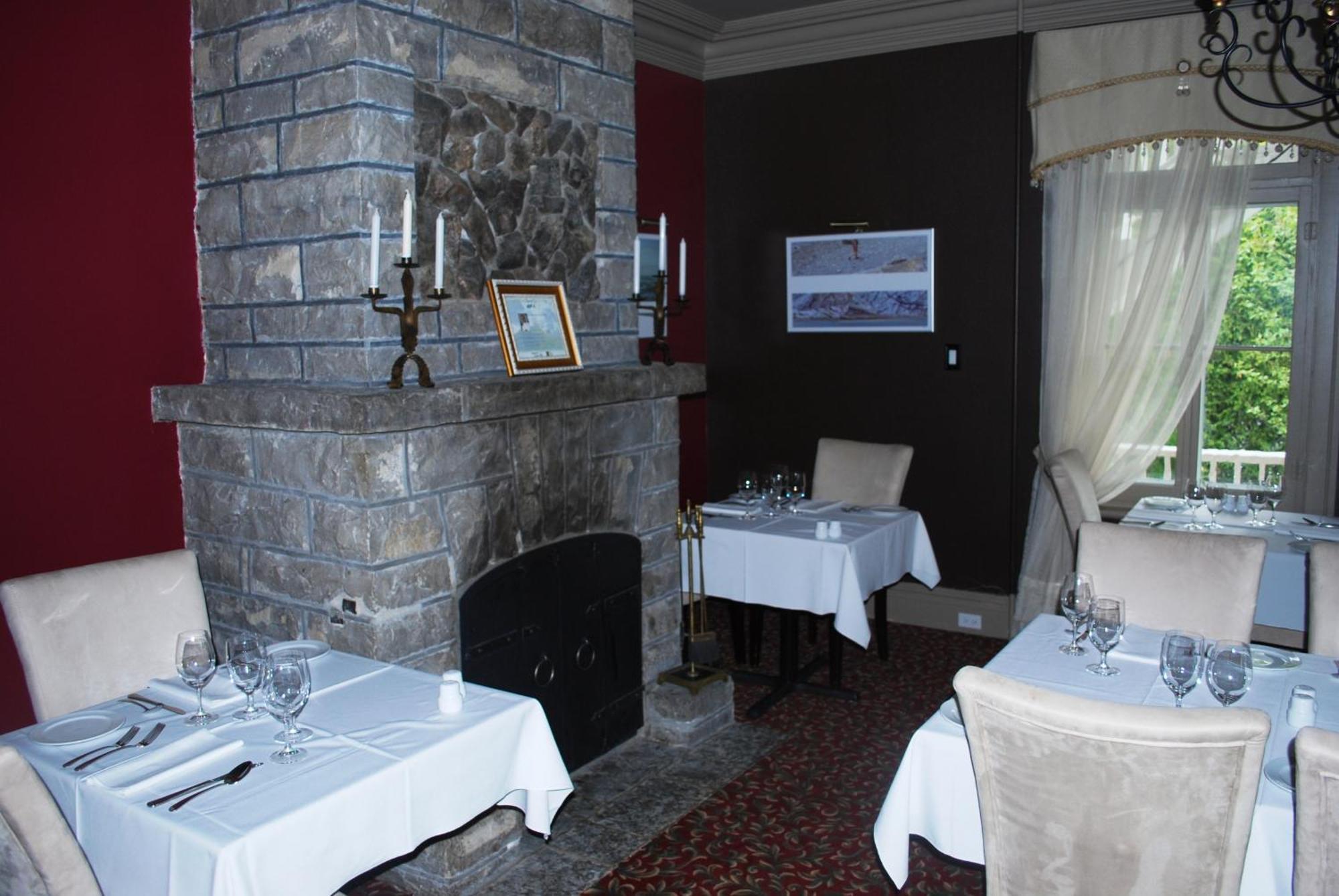 Chez Truchon Bistro-Auberge La Malbaie Exterior foto