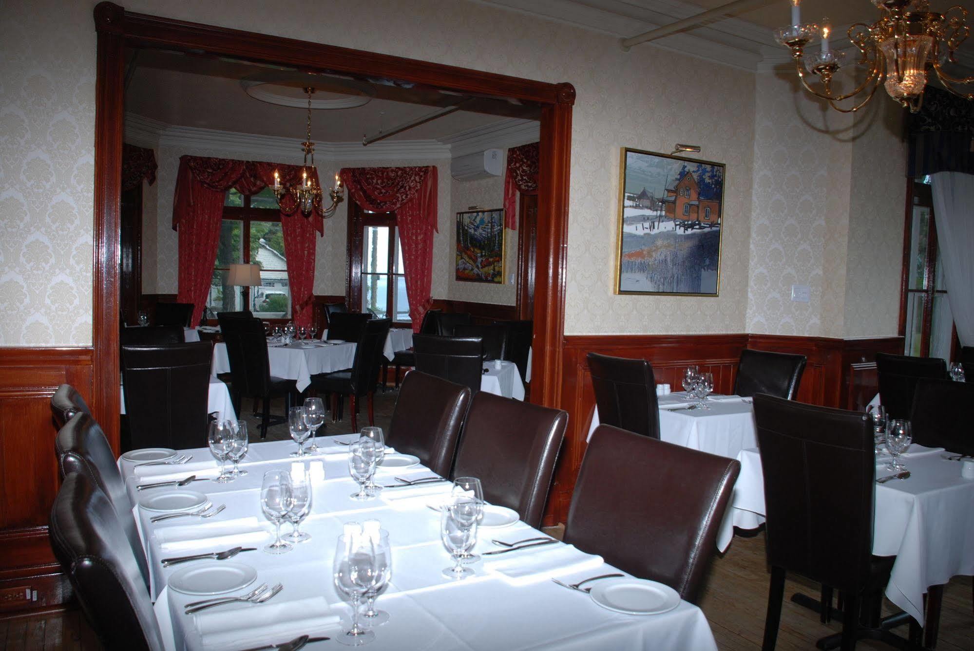 Chez Truchon Bistro-Auberge La Malbaie Exterior foto
